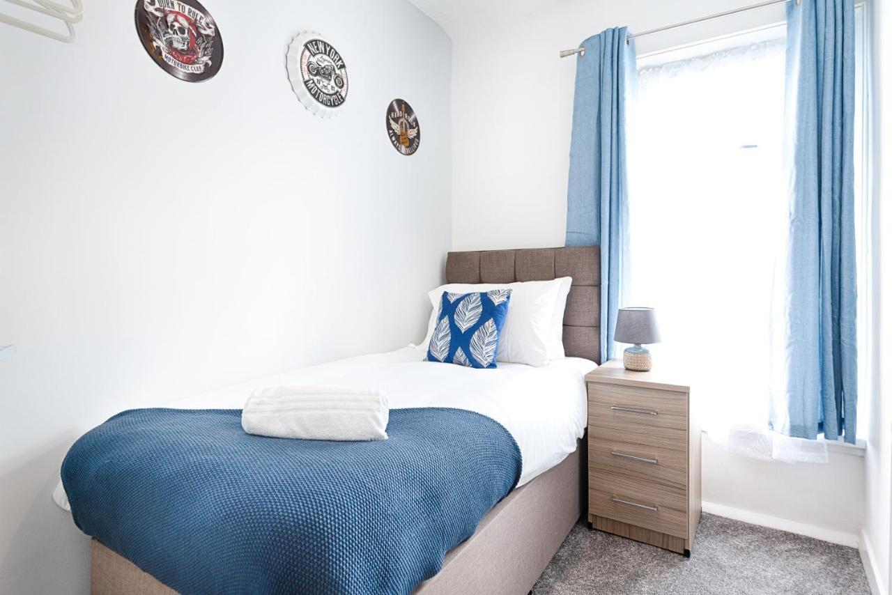 City Centre, Parking, Smart Tv'S In All Rooms Суонзи Екстериор снимка