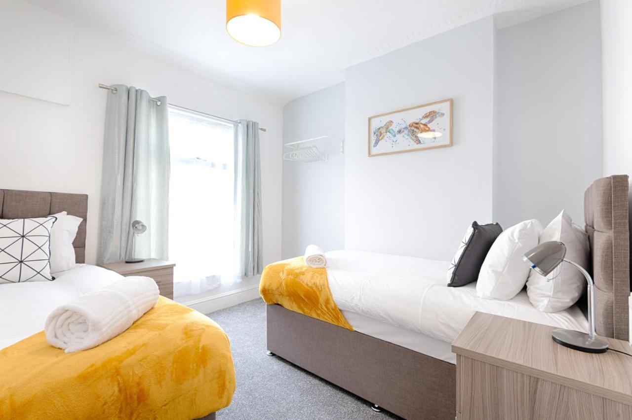 City Centre, Parking, Smart Tv'S In All Rooms Суонзи Екстериор снимка